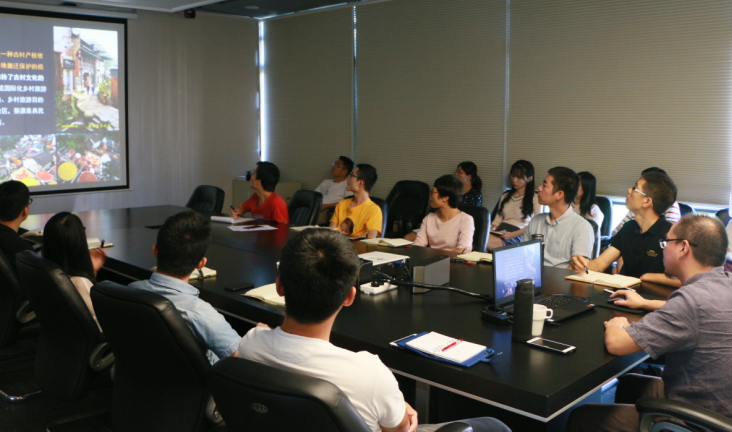 尊龙人生就是博首页开展“那里是我家？？？——漂亮墟落建设杂谈”主题讲座