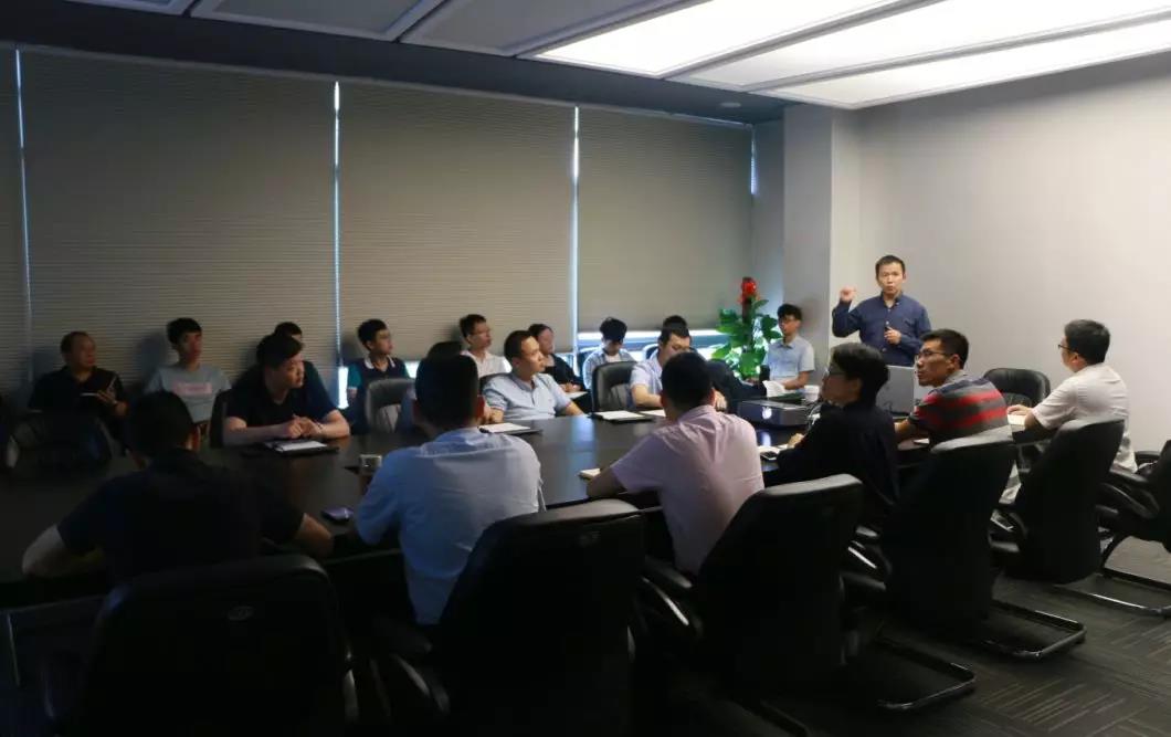 同济大学建设治理与房地产系主任王广斌教授莅临尊龙人生就是博首页指导、、、交流