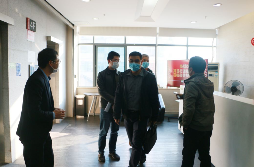 万众一心，，携手抗疫 | 筼筜街道主任苏克一行莅临尊龙人生就是博首页指导复工情形